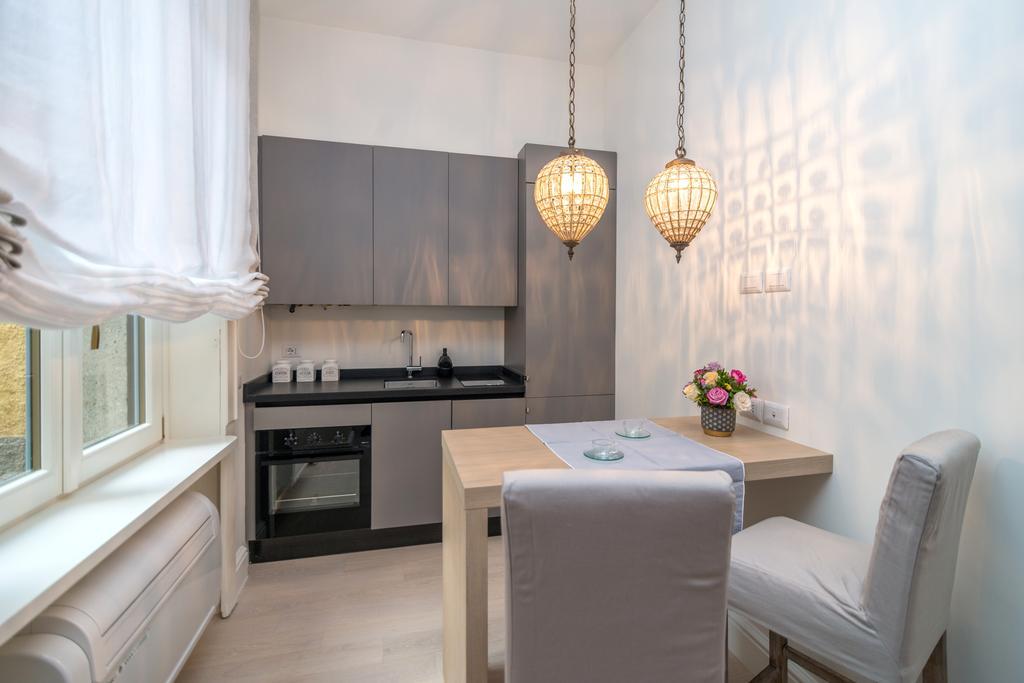Brera Luxury Suite Milan Bagian luar foto
