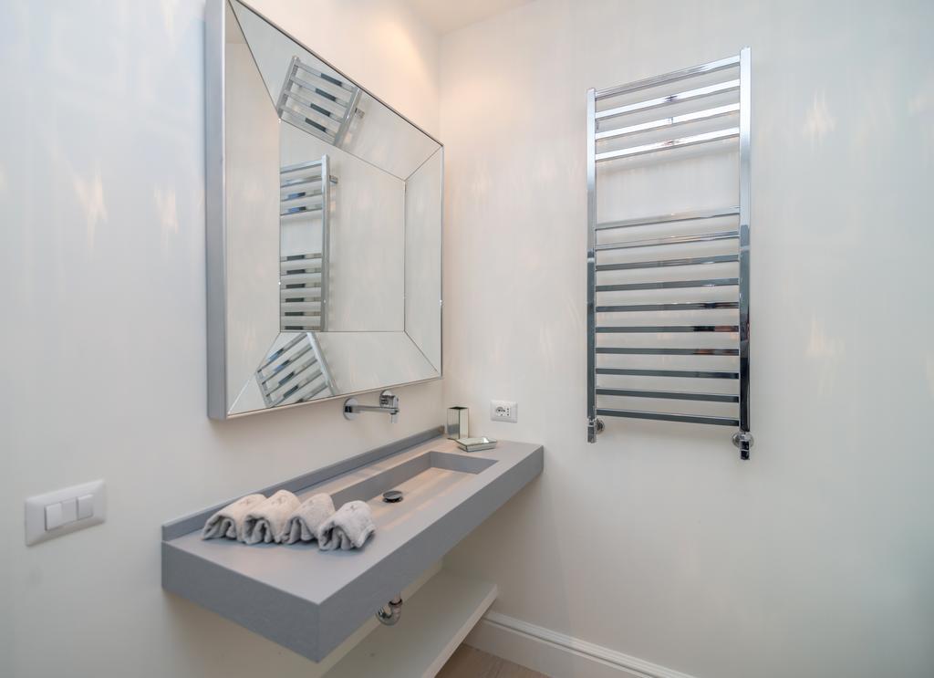 Brera Luxury Suite Milan Bagian luar foto