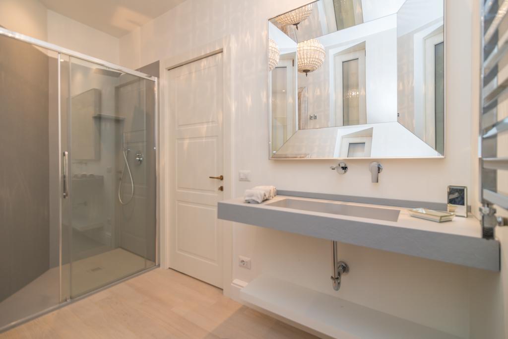 Brera Luxury Suite Milan Bagian luar foto