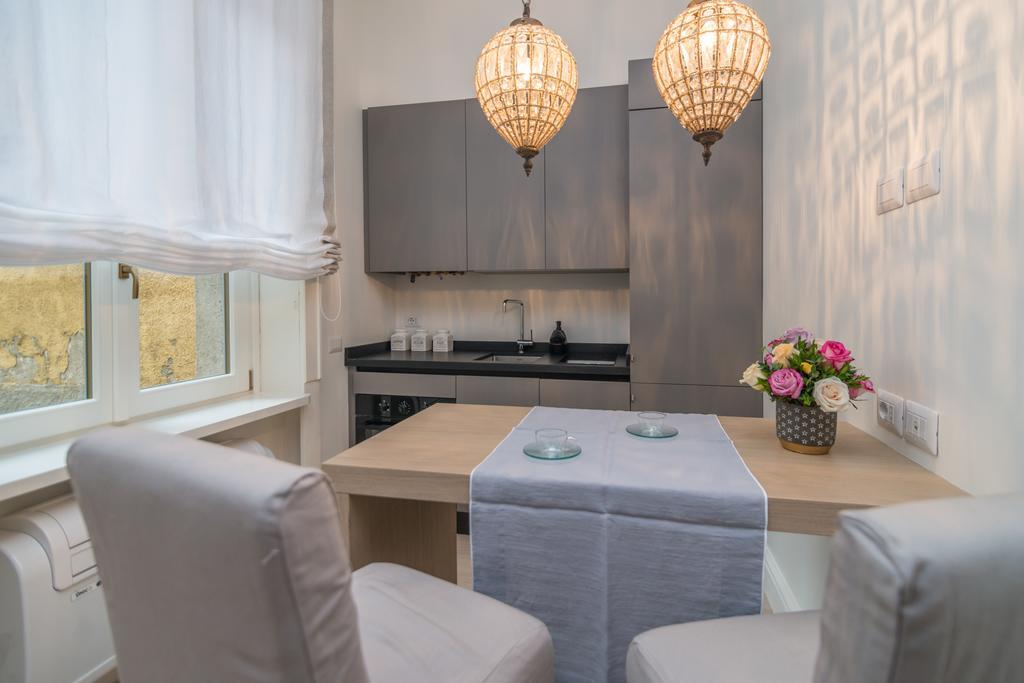 Brera Luxury Suite Milan Bagian luar foto